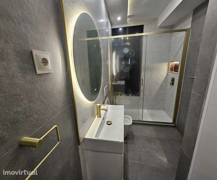 T1+1 remodelado e mobilado - Grande imagem: 3/12