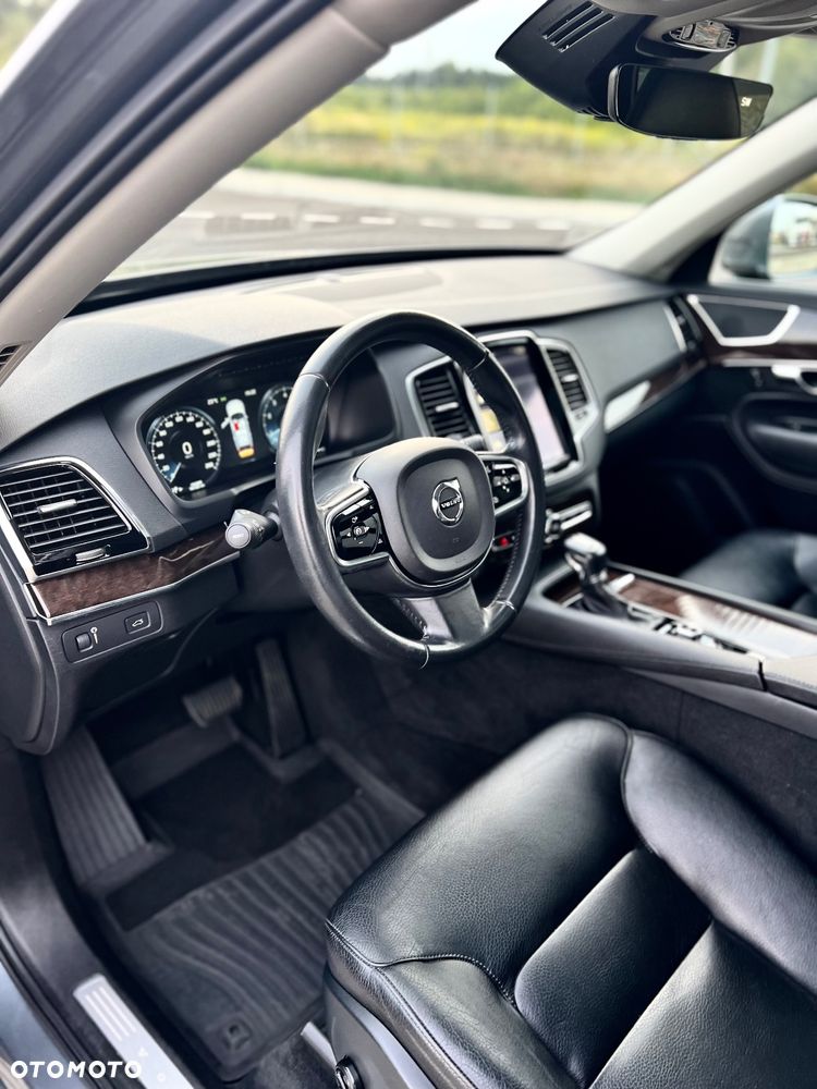 Volvo XC 90 T6 AWD Momentum 7os - 25