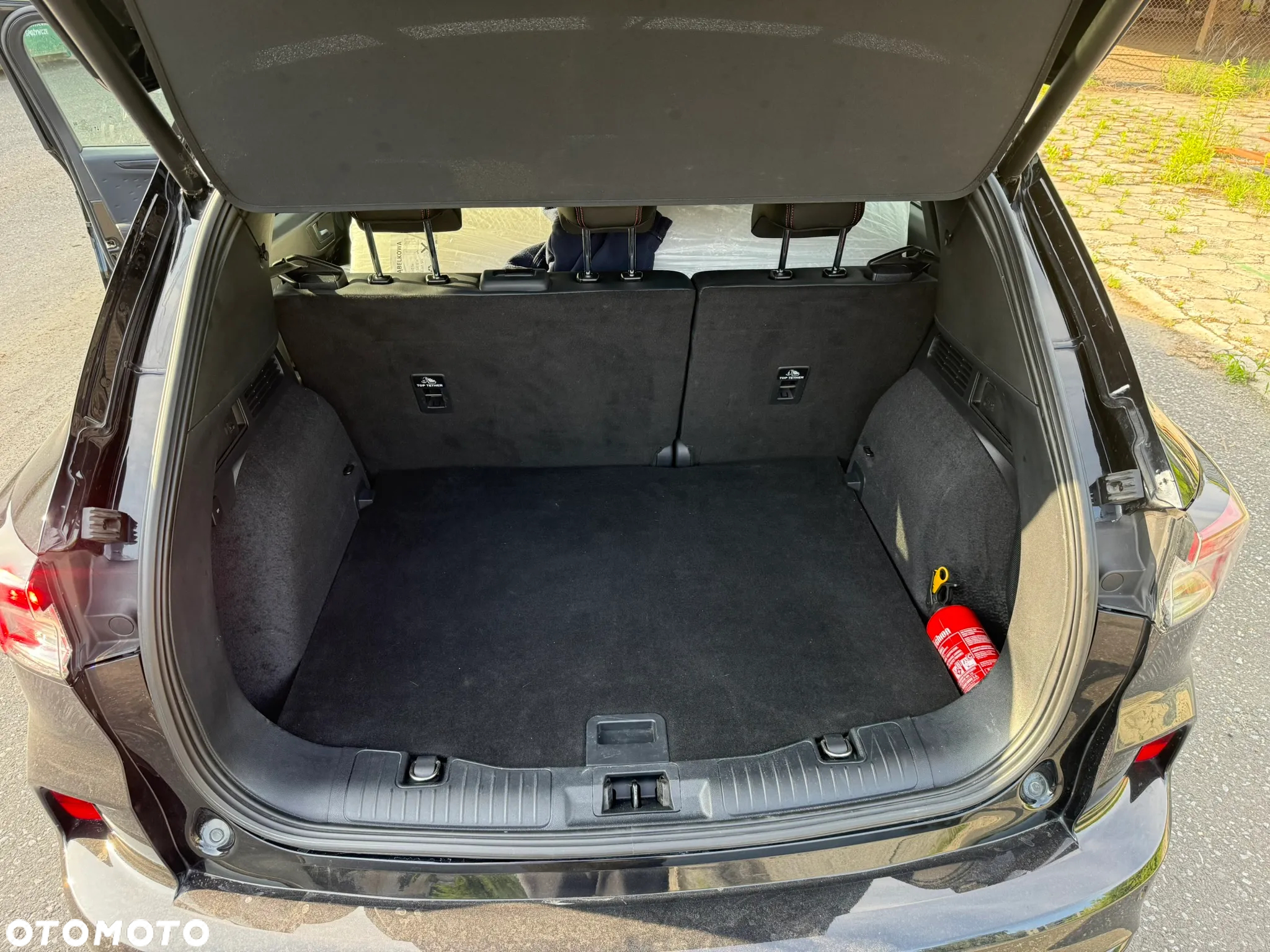 Ford Kuga 1.5 EcoBoost FWD ST-Line X - 16