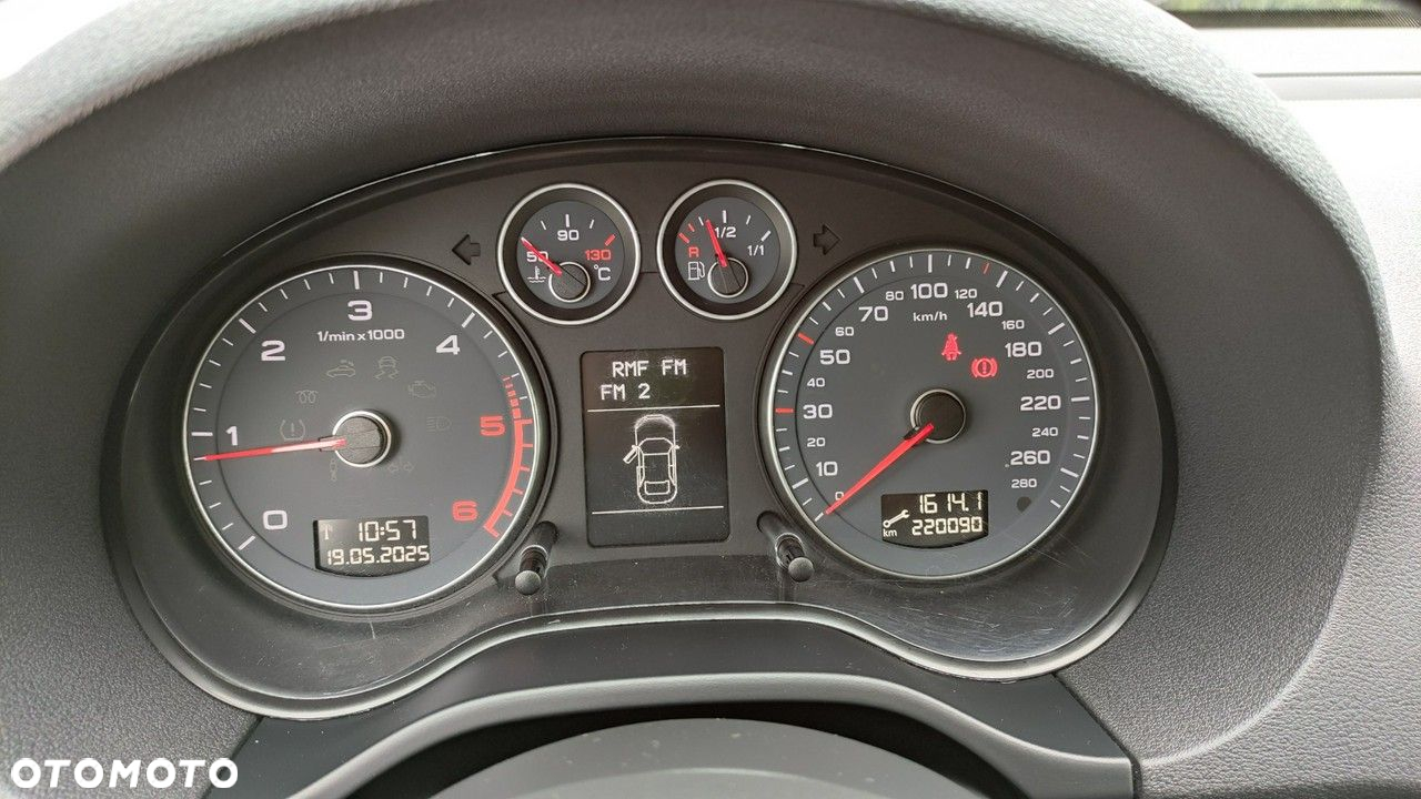 Audi A3 1.6 TDI DPF Attraction - 35