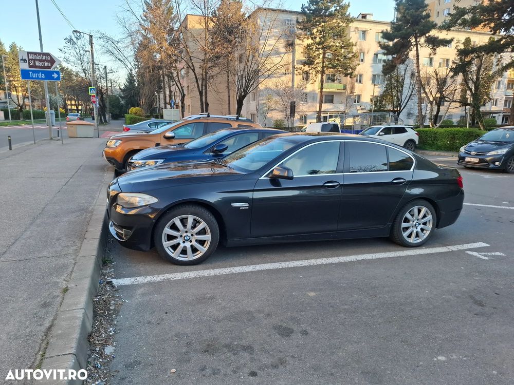 BMW Seria 5 530d xDrive Aut. - 1