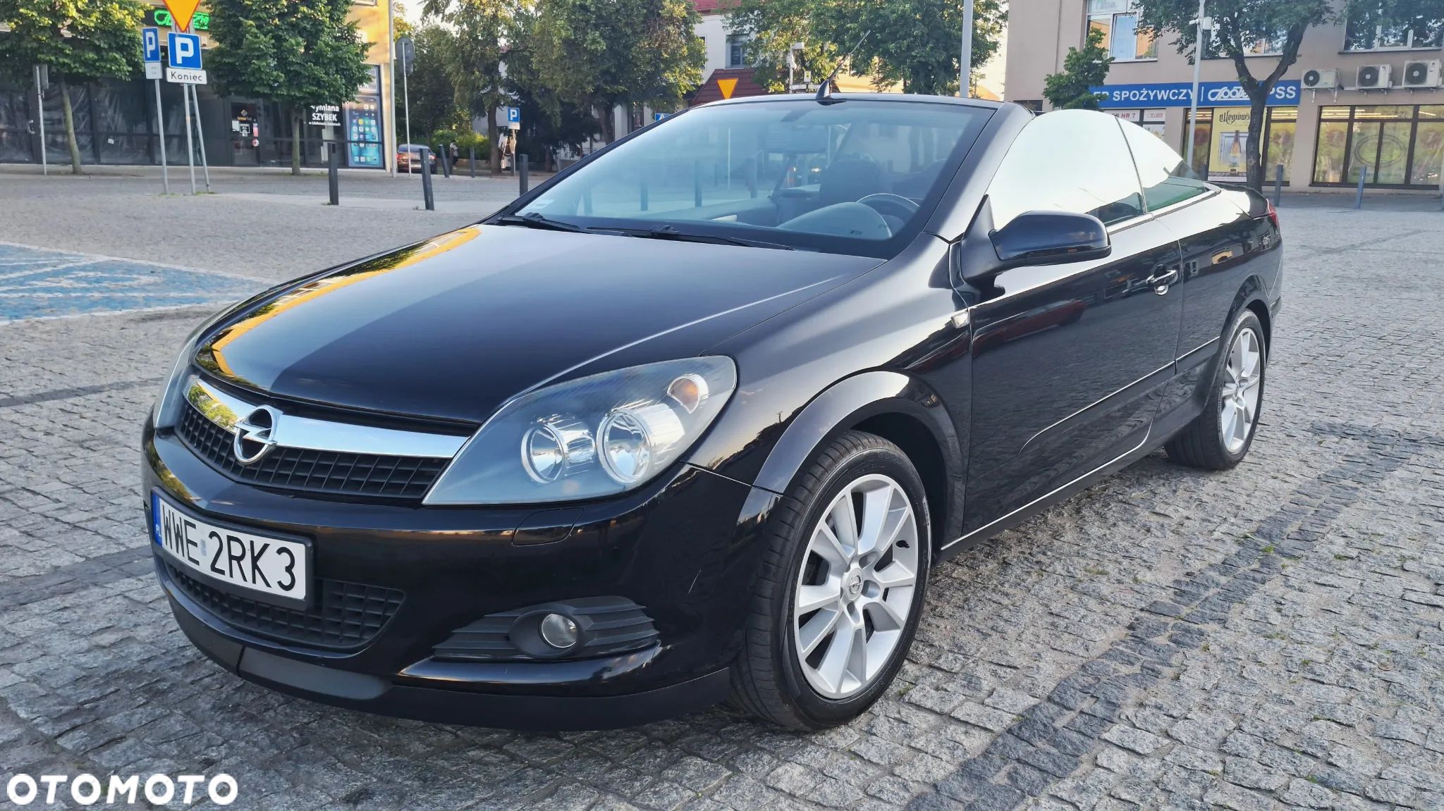 Opel Astra TwinTop 1.8 Enjoy - 1