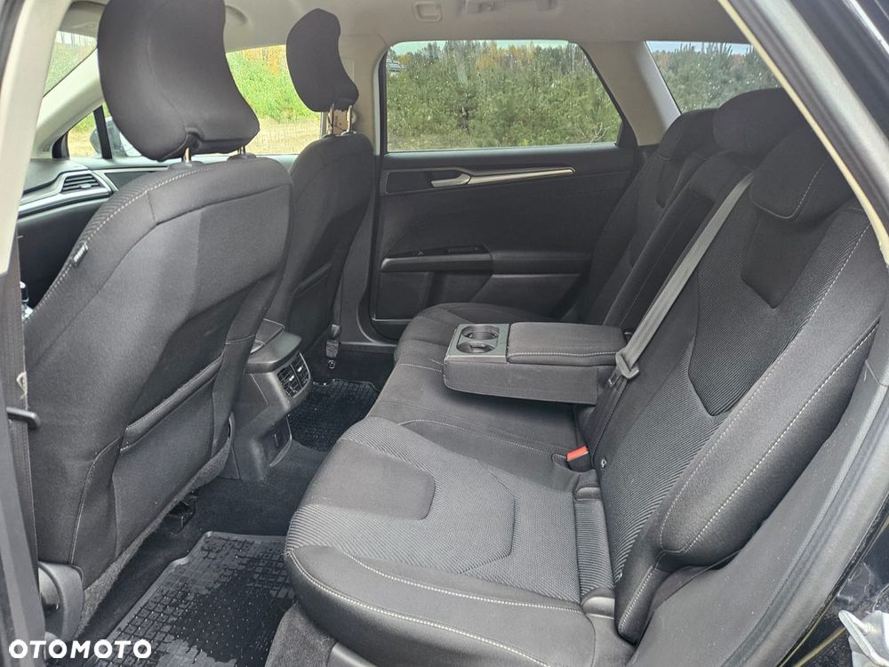 Ford Mondeo - 13