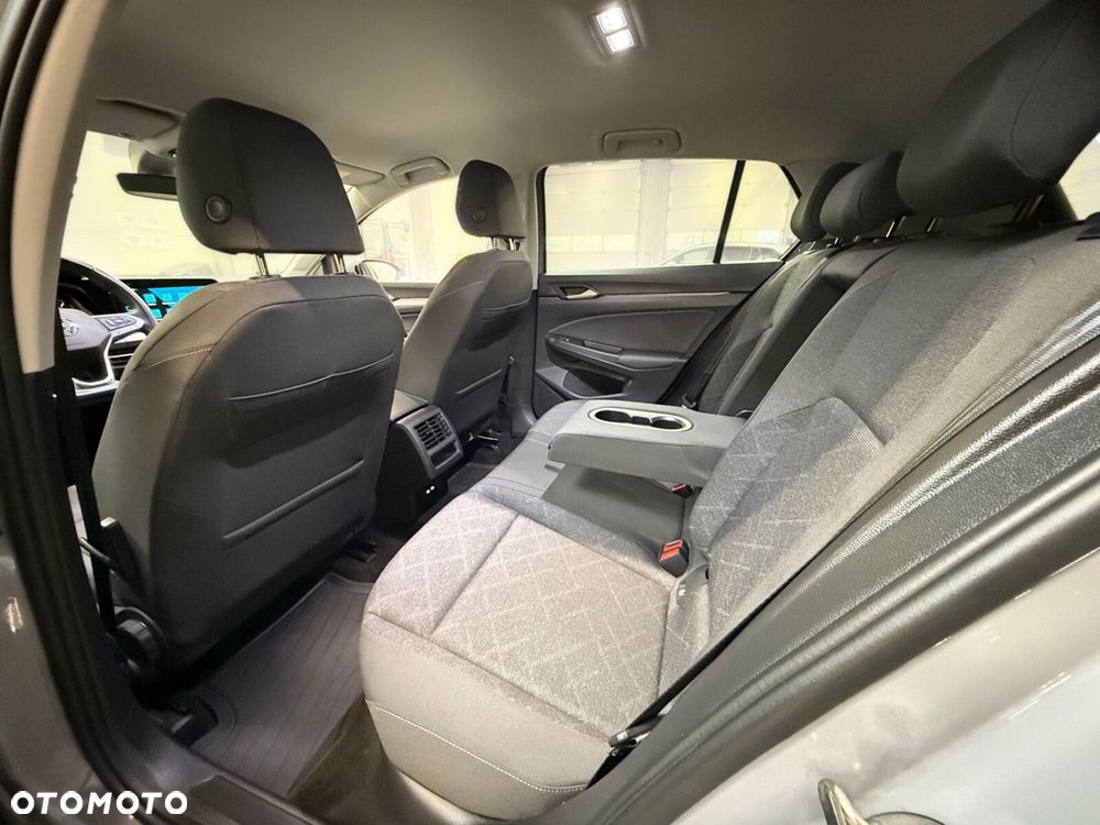 Volkswagen Golf - 26