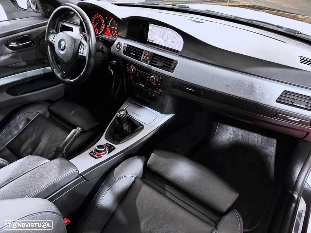 BMW 320 d Touring Pack M - 13