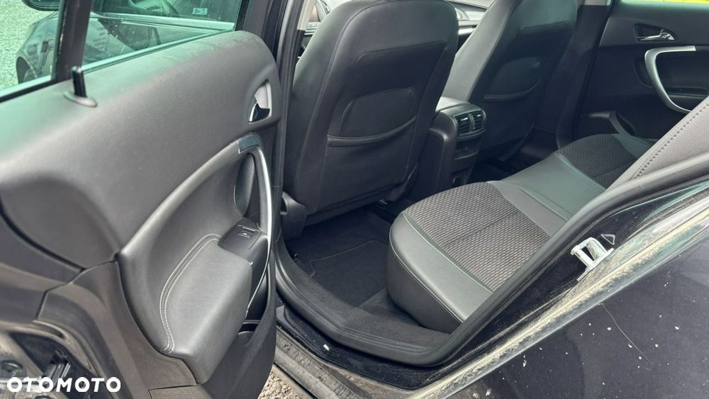 Opel Insignia - 13