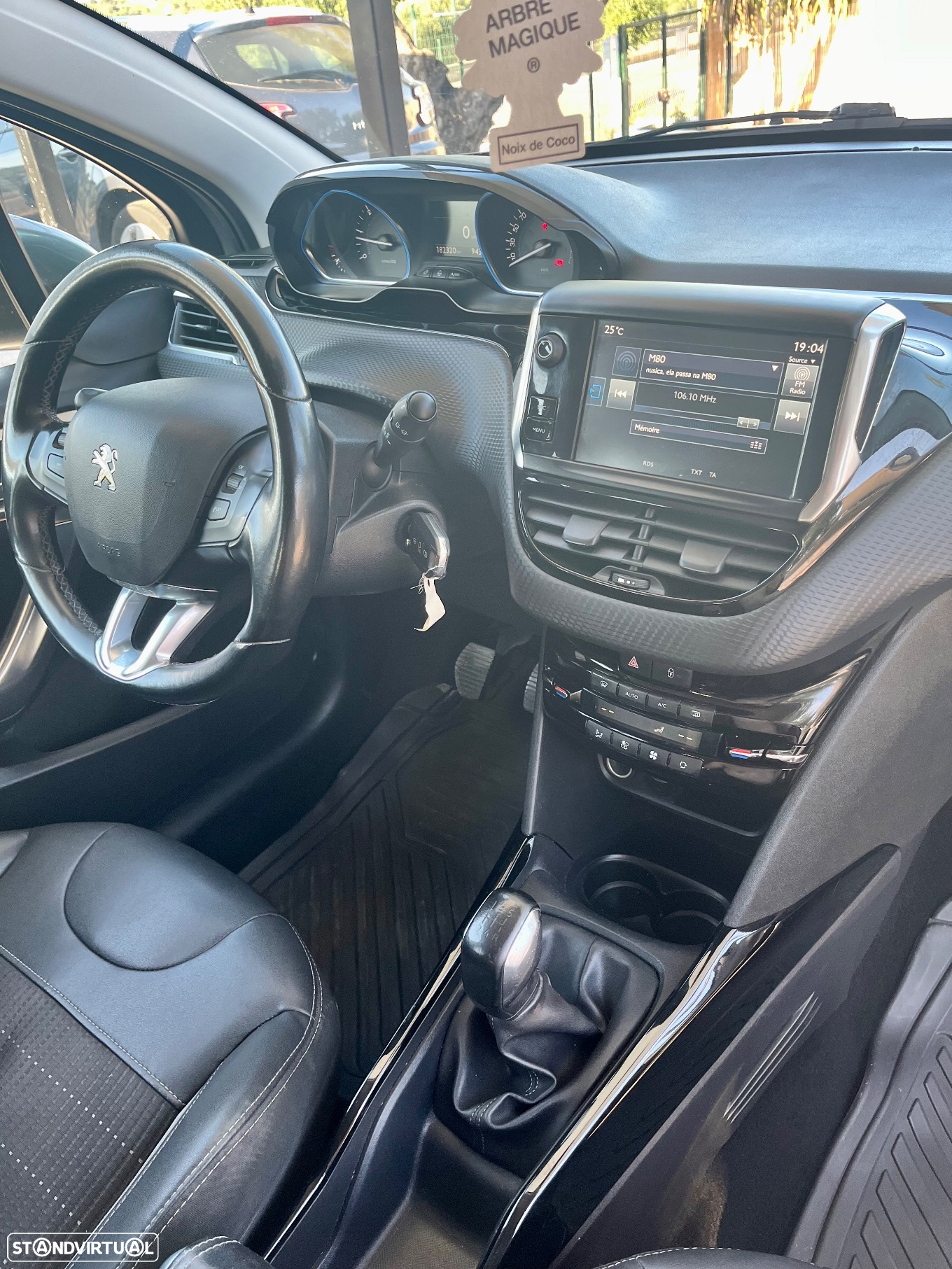 Peugeot 2008 BlueHDi 100 STOP & START Allure - 8