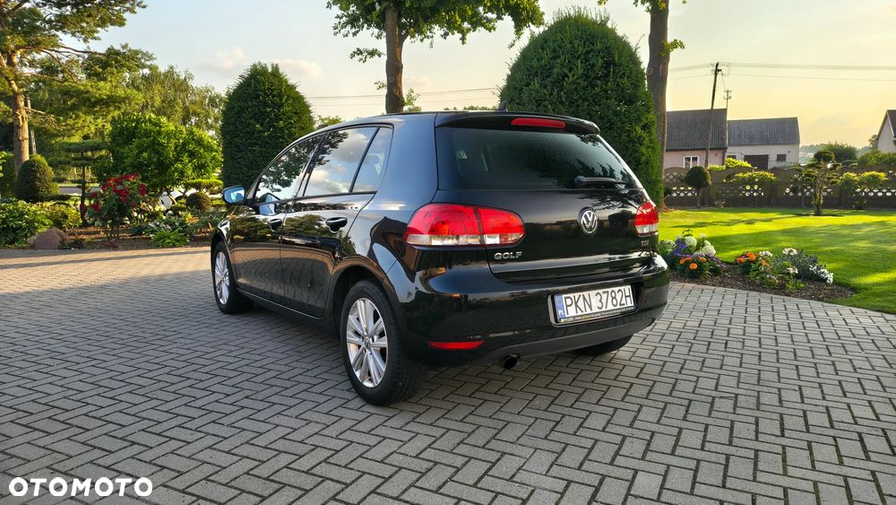 Volkswagen Golf - 5