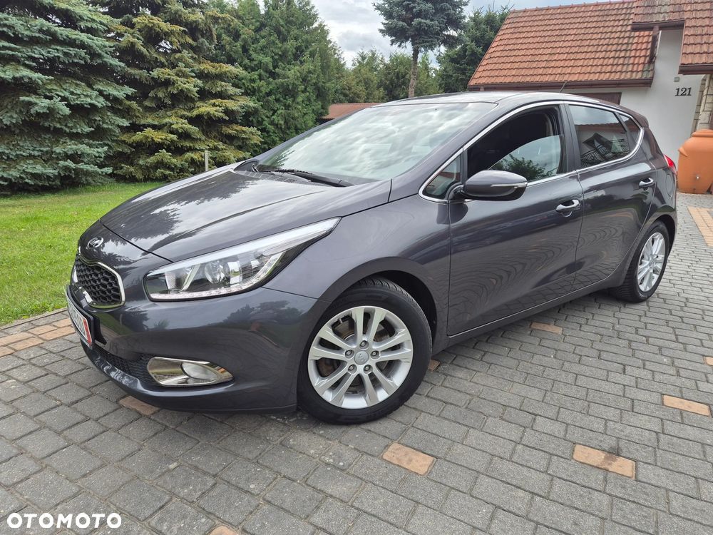 Kia Ceed 1.4 CVVT Dream-Team Edition - 2