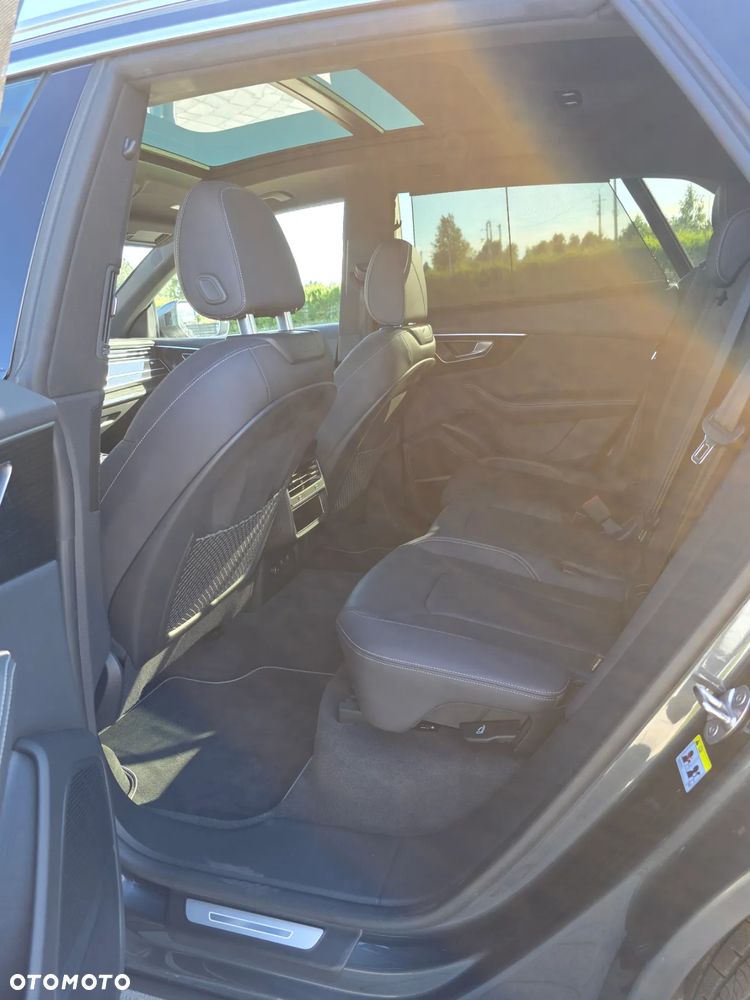 Audi Q8 SUV TFSI quattro 250 kW tiptronic - 17