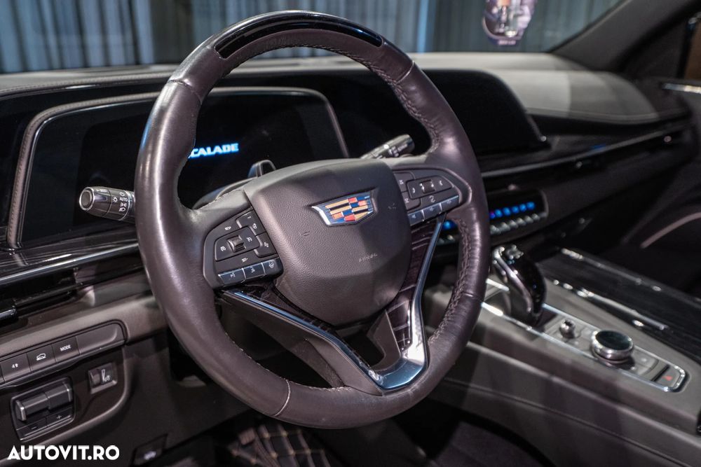 Cadillac Escalade 6.2 V8 AWD AT Platinum - 27