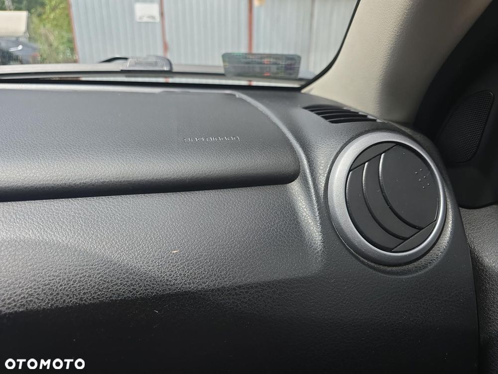Suzuki Grand Vitara 2.4 Premium EU5 - 22