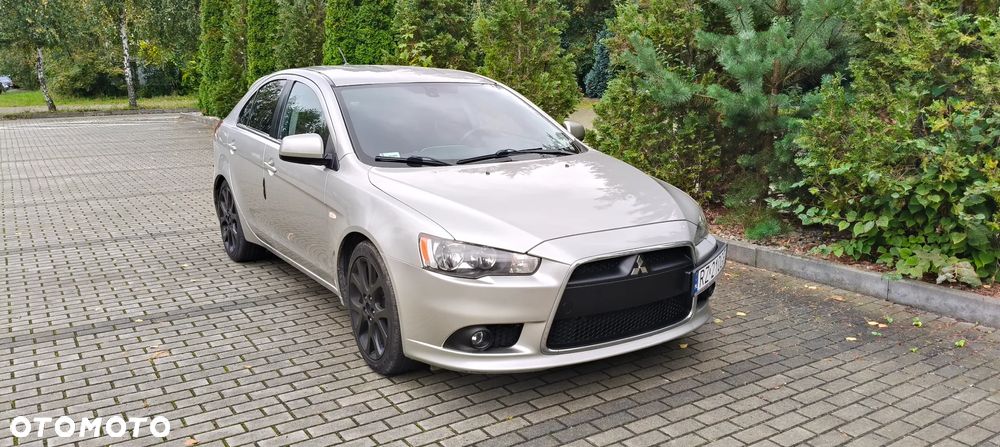 Mitsubishi Lancer - 6
