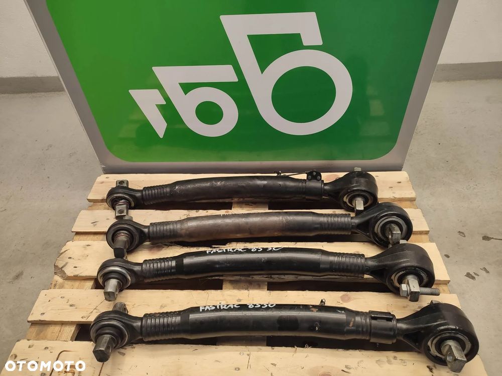 Łącznik drążka stabilizatora JCB Fastrac 8330 - 1
