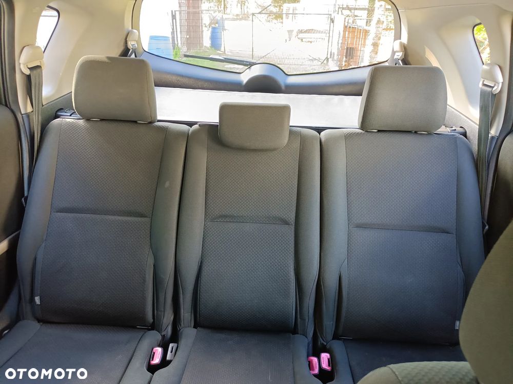 Toyota Corolla Verso 2.0 D-4D Sol 7os - 12
