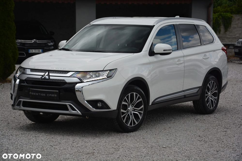 Mitsubishi Outlander - 4