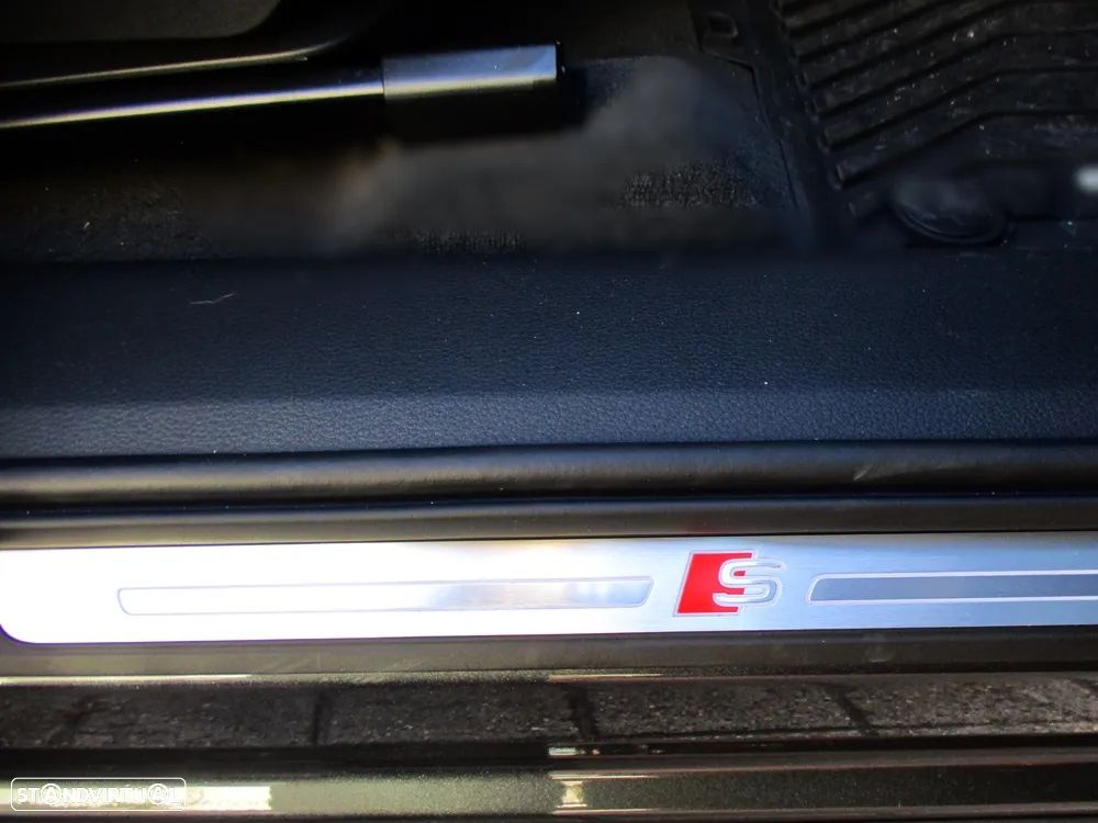 Audi Q8 e-Tron Sportback 50 quattro S line - 31