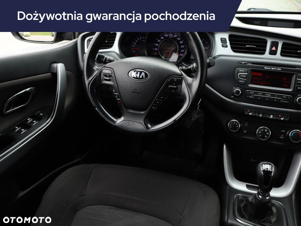 Kia Ceed - 9