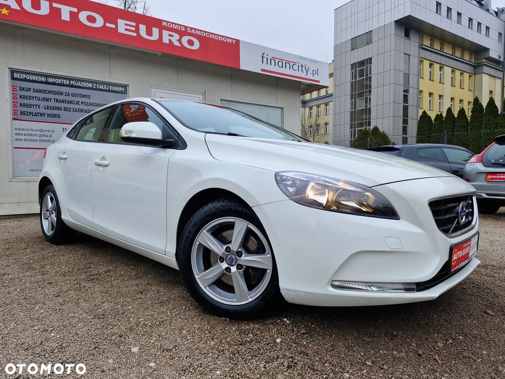 Volvo V40 T2 - 8
