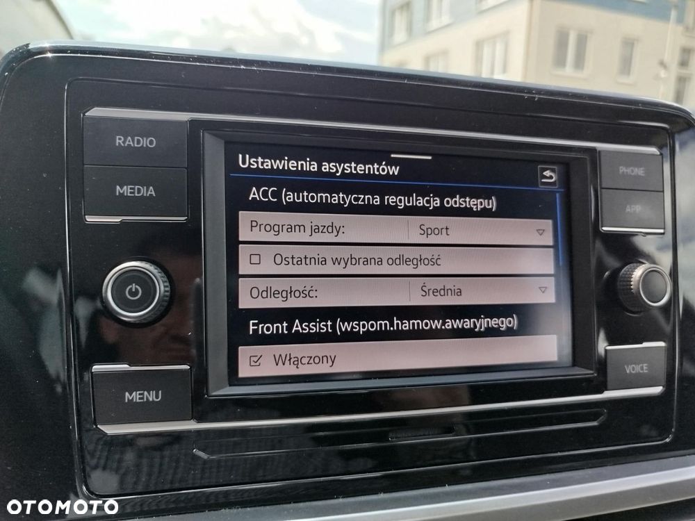 Volkswagen T-Roc 1.5 TSI Life - 16
