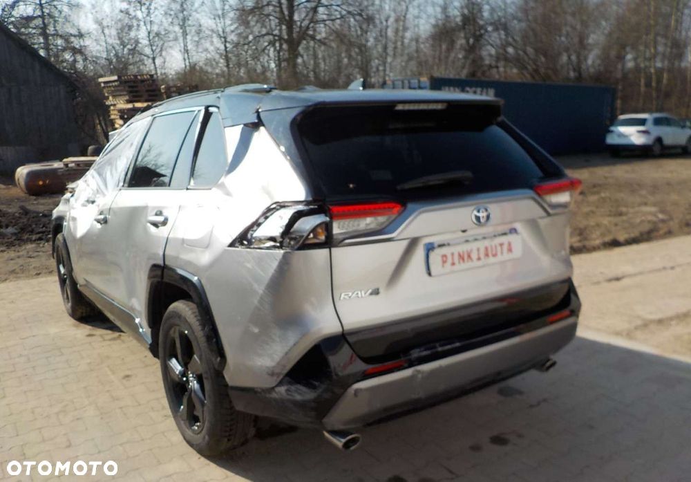 Toyota RAV4 - 13