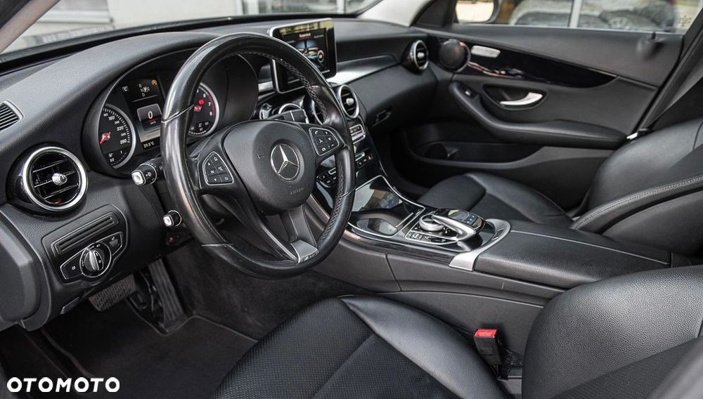 Mercedes-Benz Klasa C 180 9G-TRONIC - 9