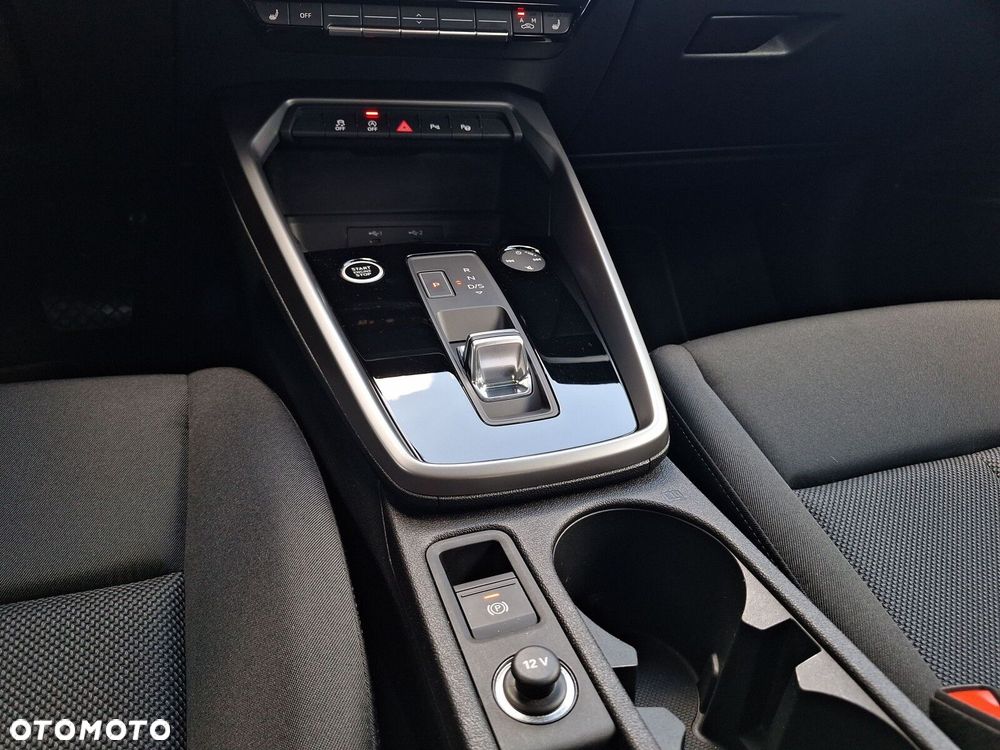 Audi A3 Sportback 30 TFSI mHEV S tronic - 15
