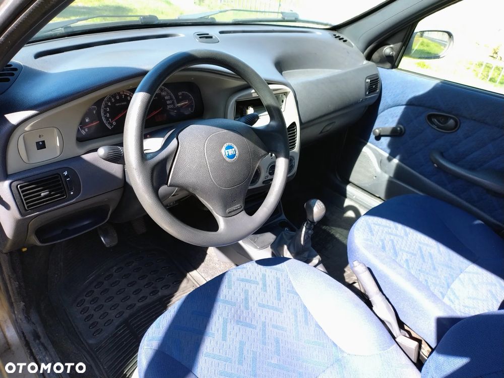 Fiat Albea - 7