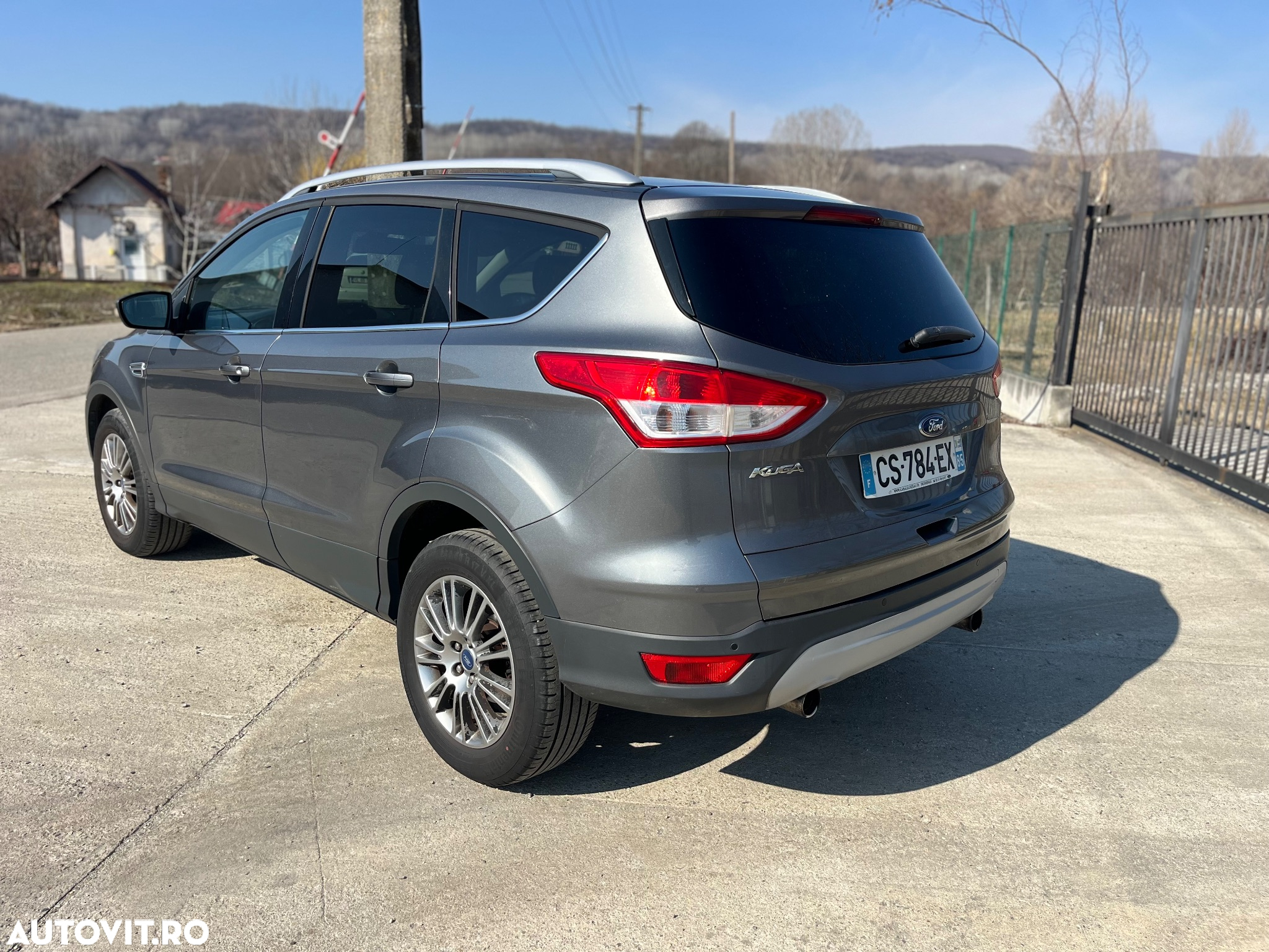 Ford Kuga 2.0 TDCi 4WD Titanium - 6