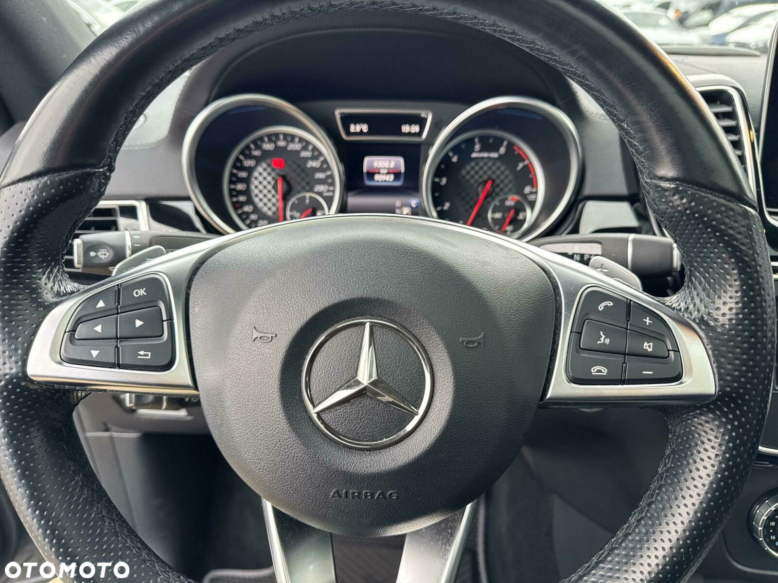 Mercedes-Benz GLE AMG Coupe 43 4-Matic - 11
