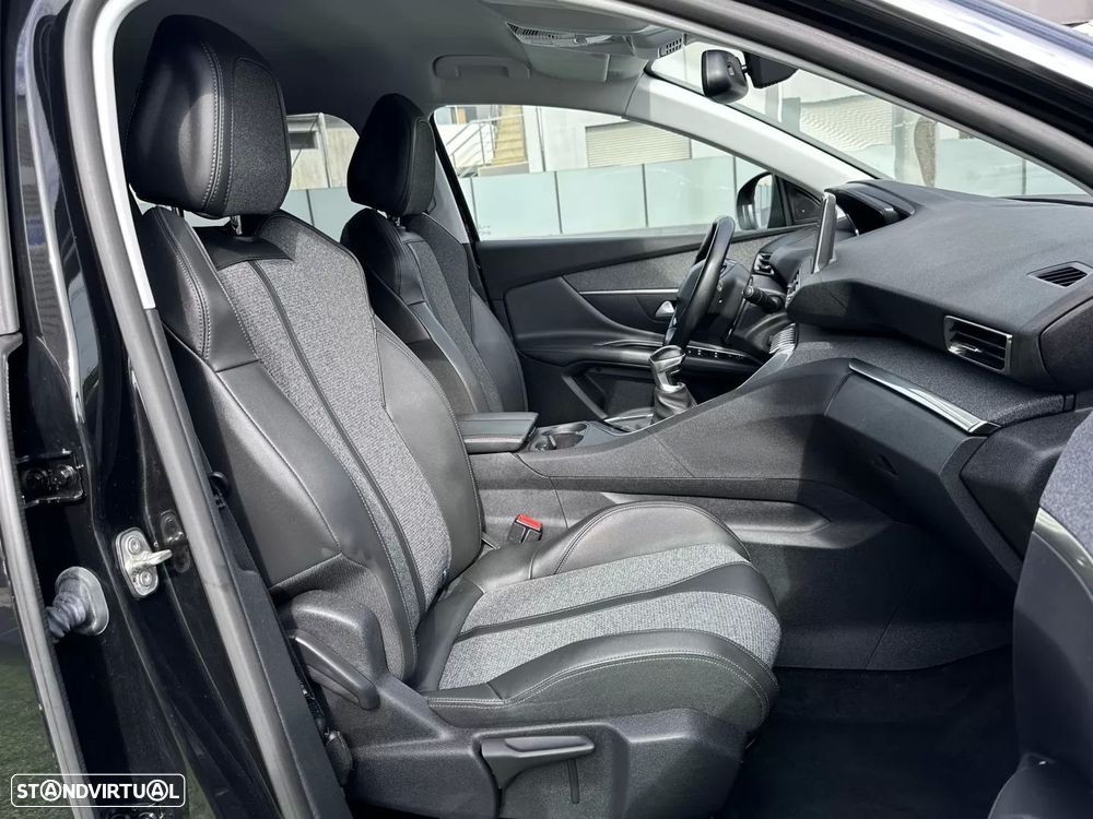 Peugeot 3008 1.2 PureTech Allure Pack - 59