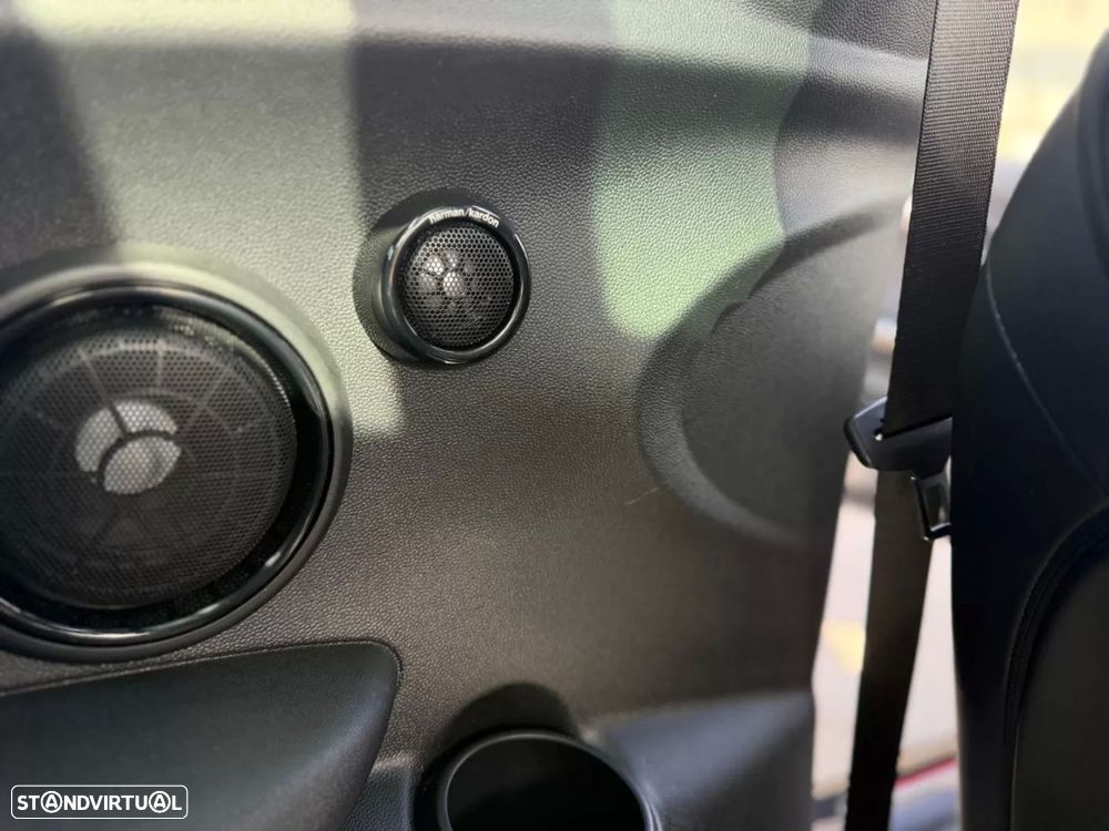 MINI 3 Portas John Cooper Works Auto Desportiva - 23
