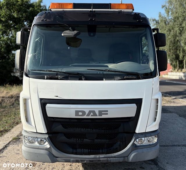 DAF LF Zamiatarka miejska uliczna dwustronna SCARAB 5,5 m3 Euro 6 - 3