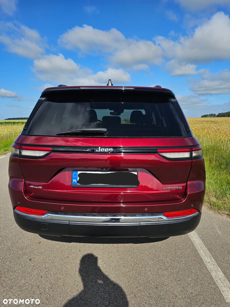 Jeep Grand Cherokee - 26