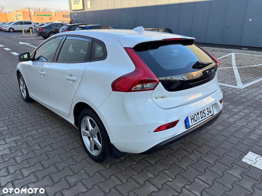 Volvo V40 D2 - 2