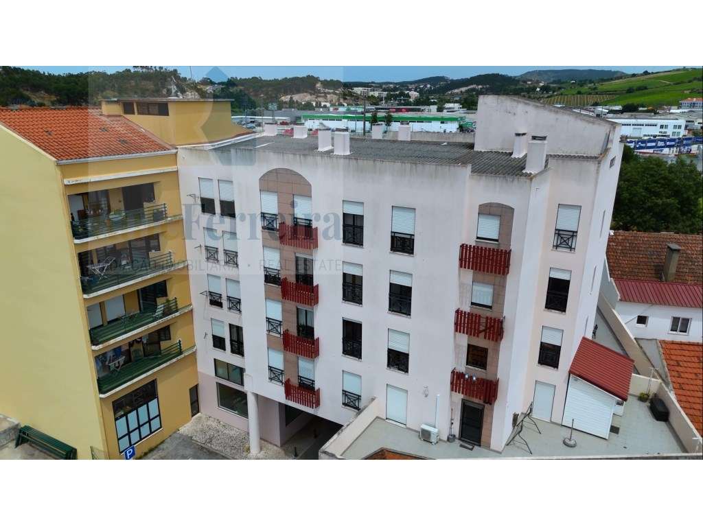 Apartamento T2 · Centro de Torres Vedras - Grande imagem: 2/2
