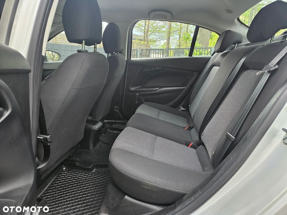 Fiat Tipo 1.4 16V Easy EU6d - 11