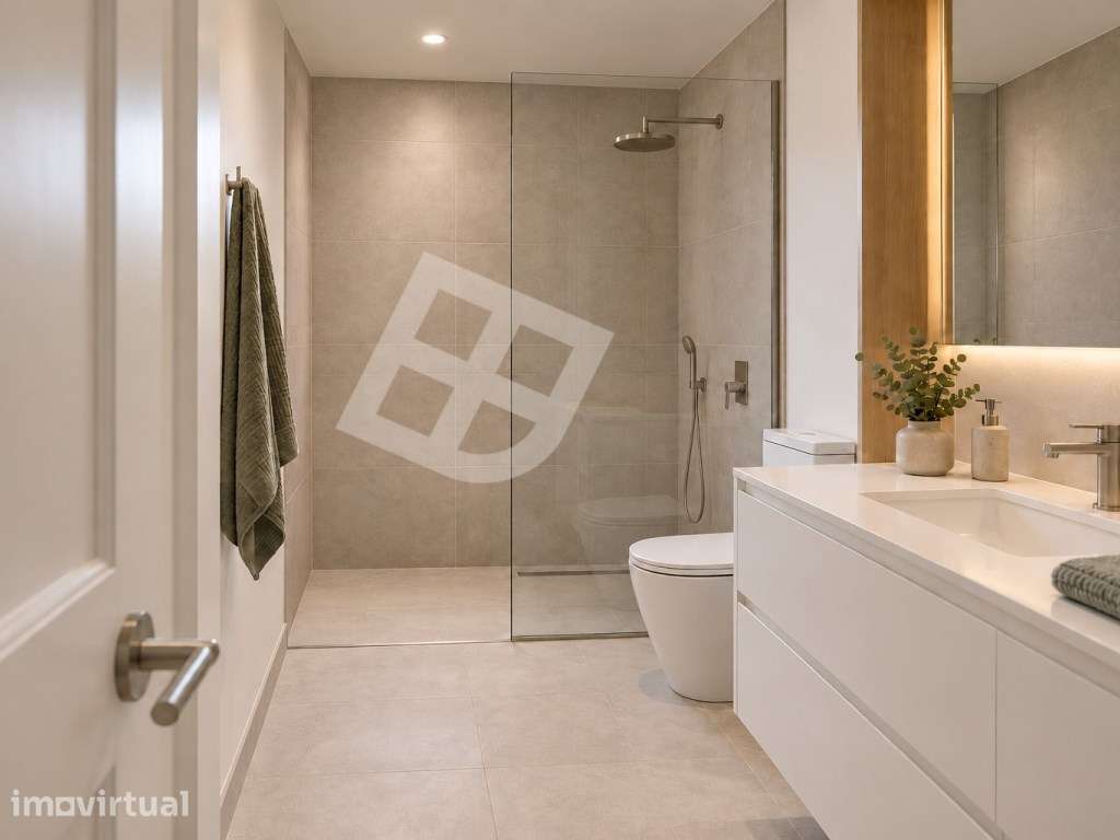 Apartamento T2 Duplex c/ Solários - centro de Aveiro - Grande imagem: 4/34