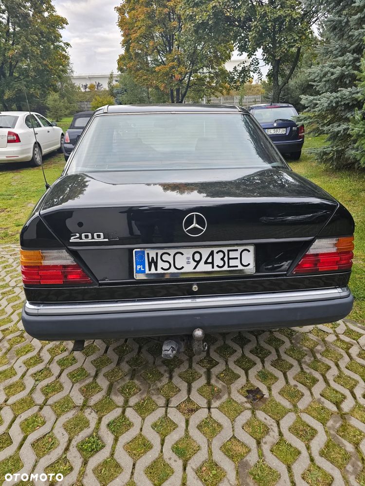Mercedes-Benz W124 (1984-1993) - 39