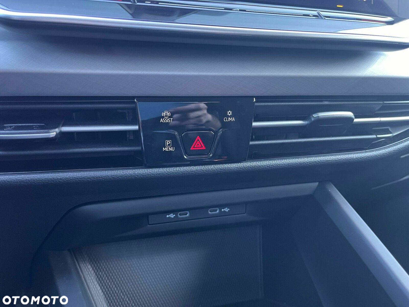 Volkswagen Golf - 21