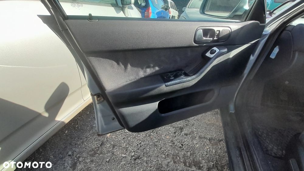 AUDI A3 8L LIFT FL DRZWI LEWY PRZÓD PRZEDNIE LEWE KOMPLETNE LY7R nr. 32/3 - 3