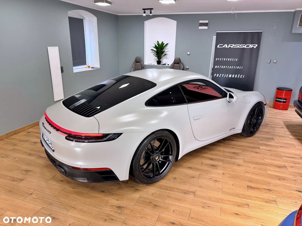 Porsche 911 - 4