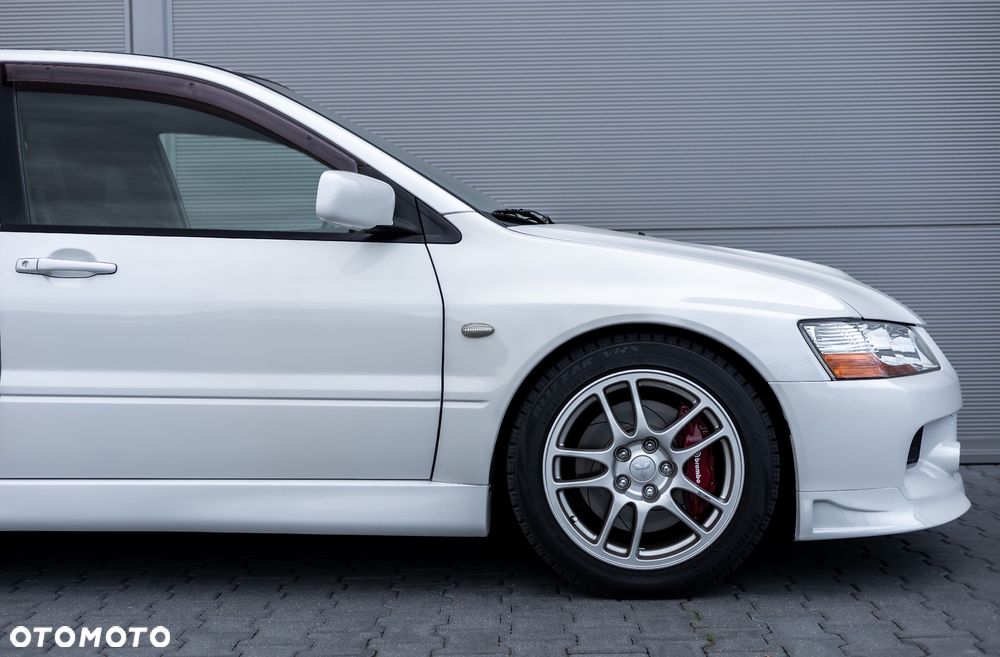 Mitsubishi Lancer Evolution - 16