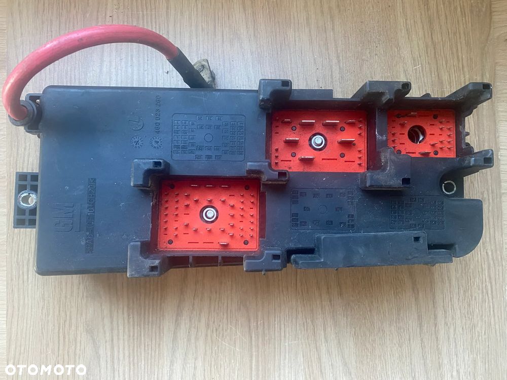 STEROWNIK MODUŁ SKRZYNKA BEZPIECZNIKÓW OPEL VECTRA C 460023260 13170899 519066104 - 2