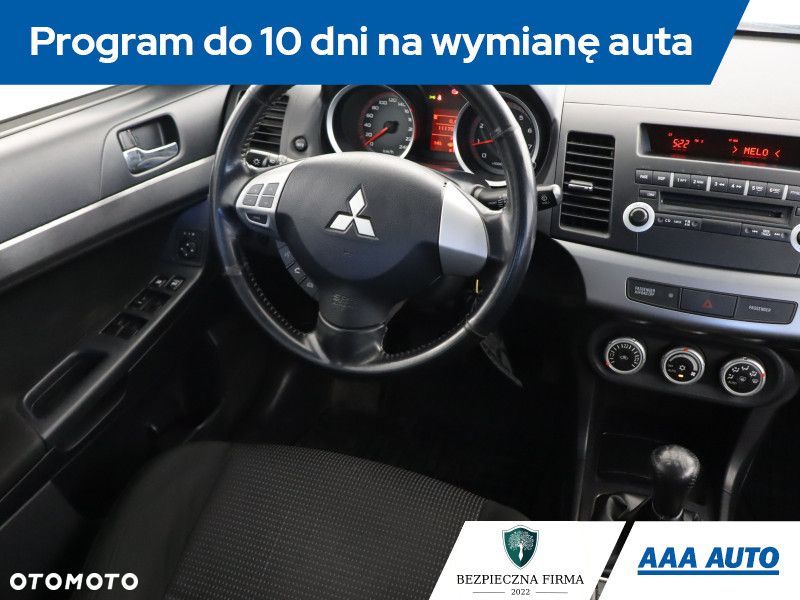 Mitsubishi Lancer - 9