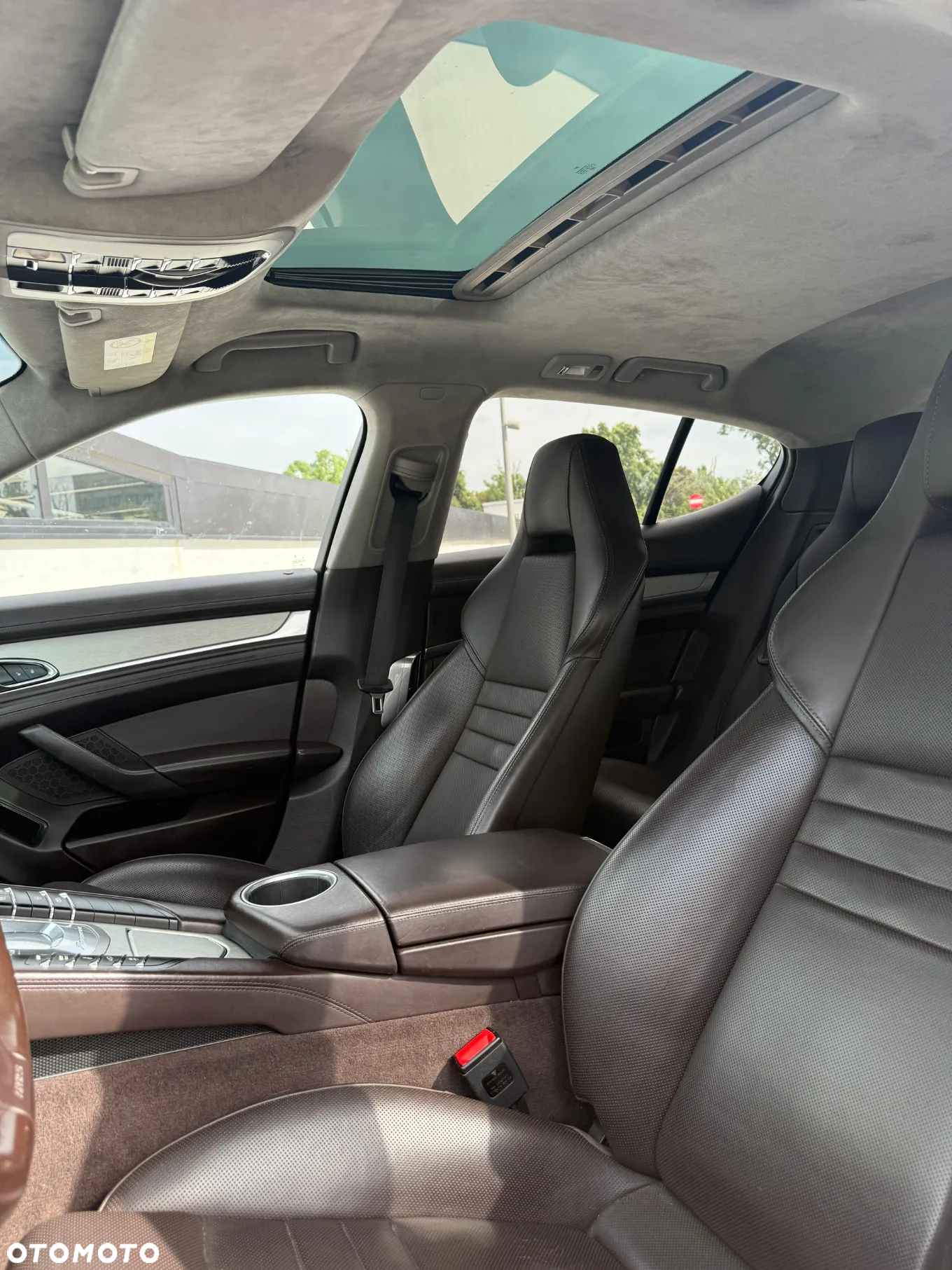 Porsche Panamera GTS PDK - 25