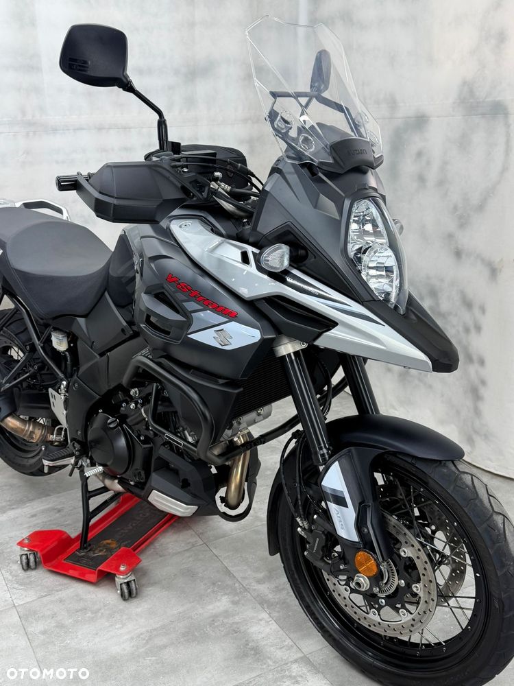 Suzuki V-STROM - 22
