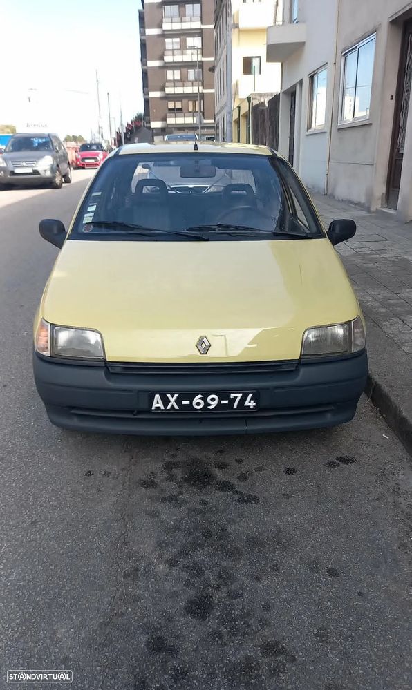 Renault Clio 1.2 RN - 11