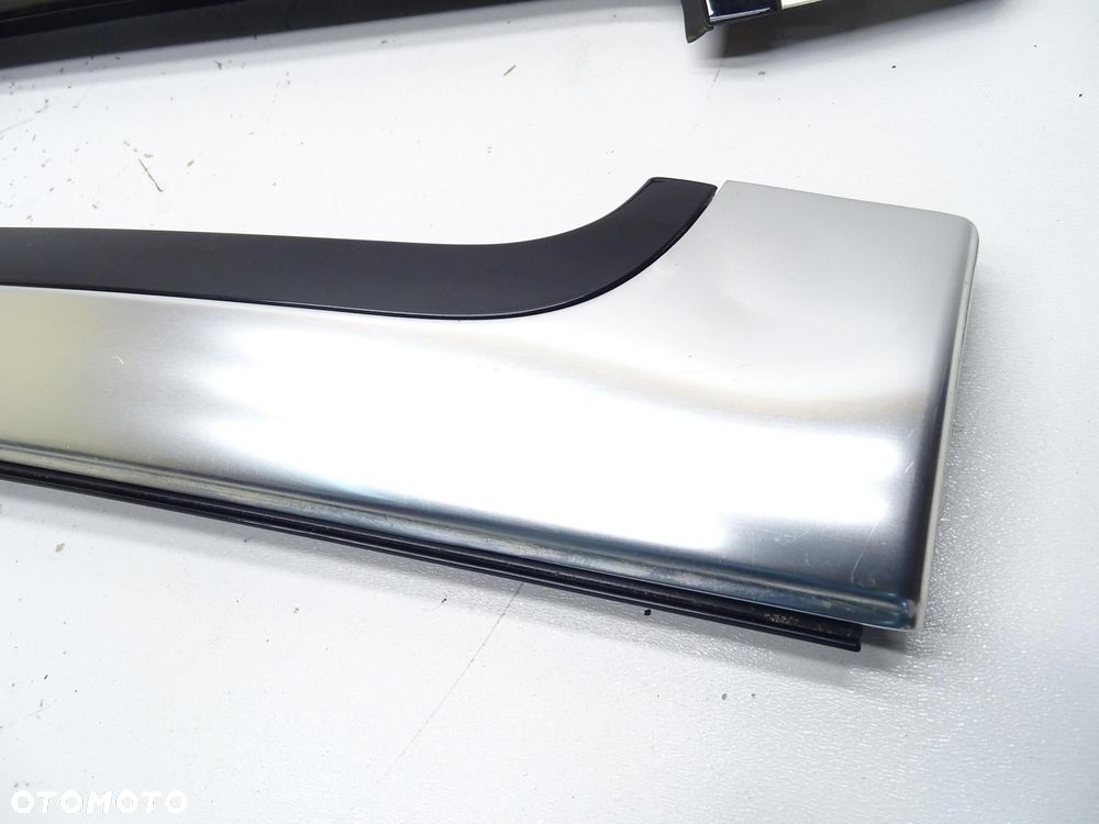 LISTWA PIONOWA SZYBY PRZEDNIEJ PRAWA LEWA 8F0853266D AUDI A5 8T CABRIO - 4
