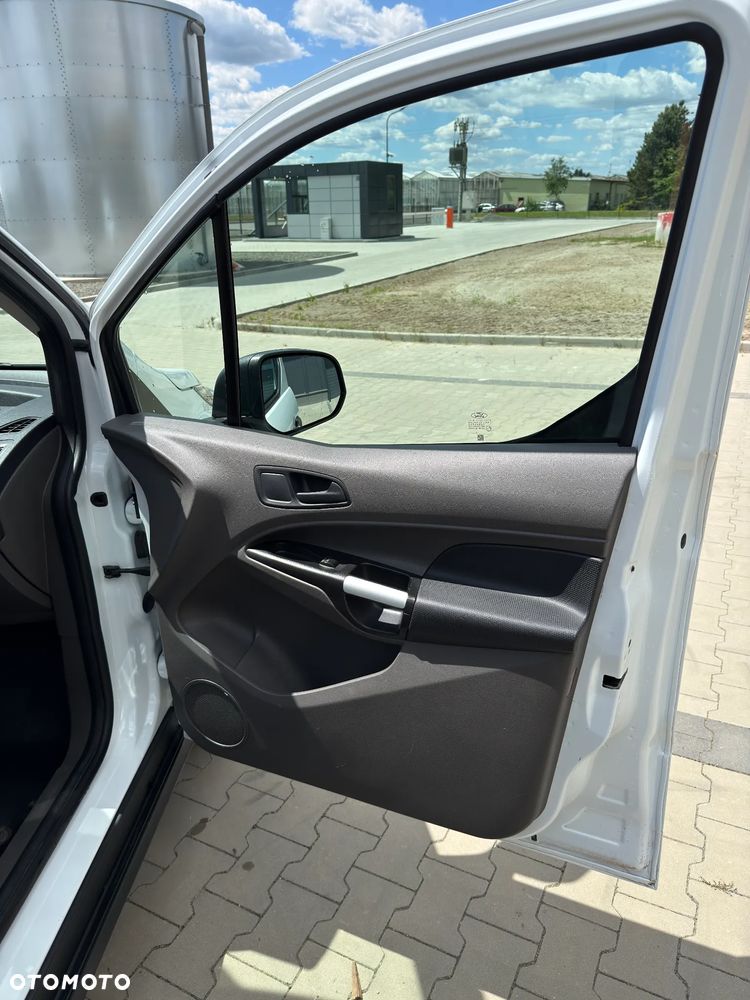 Ford transit connect - 13